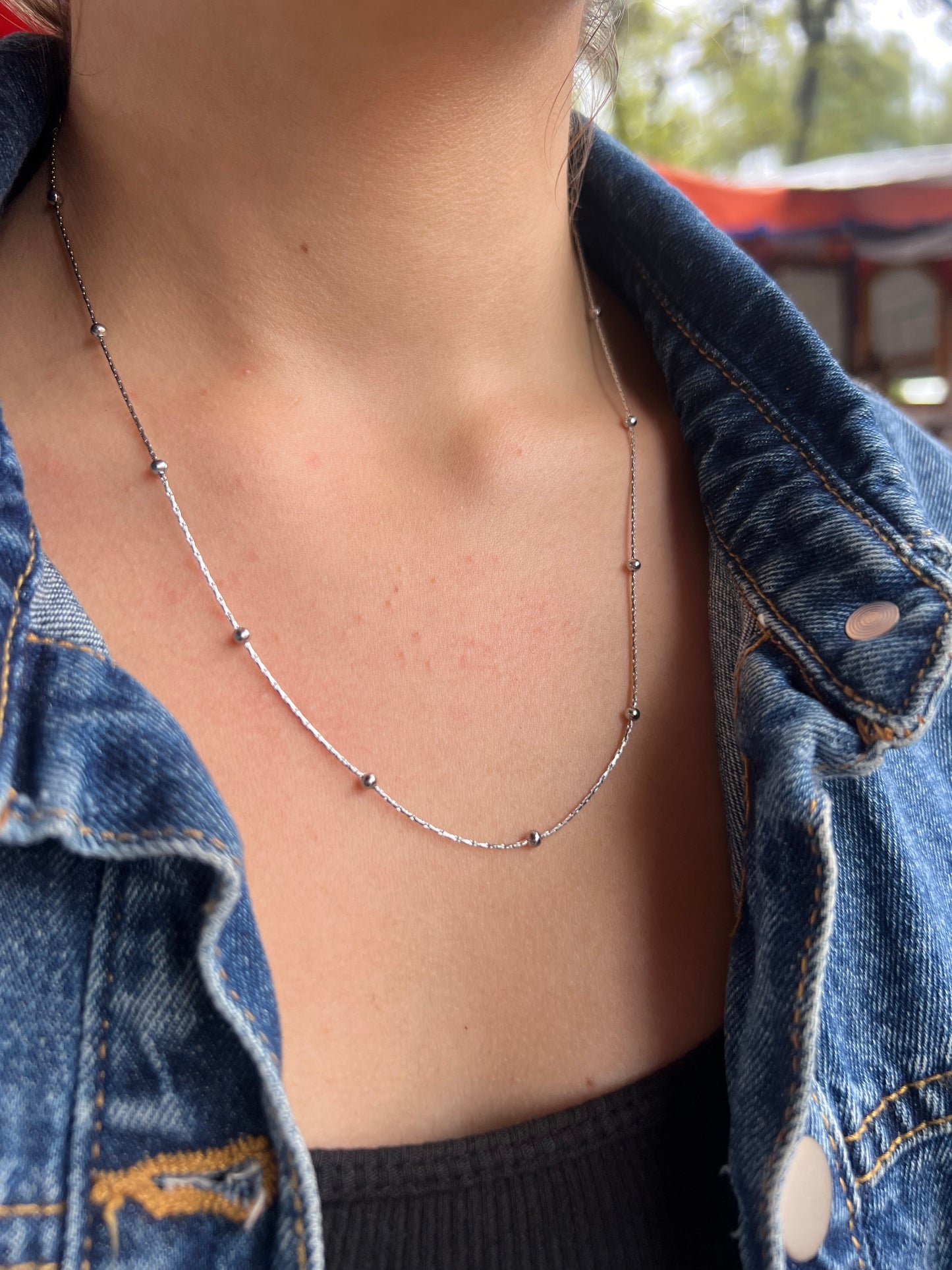 Cadenita con bolitas